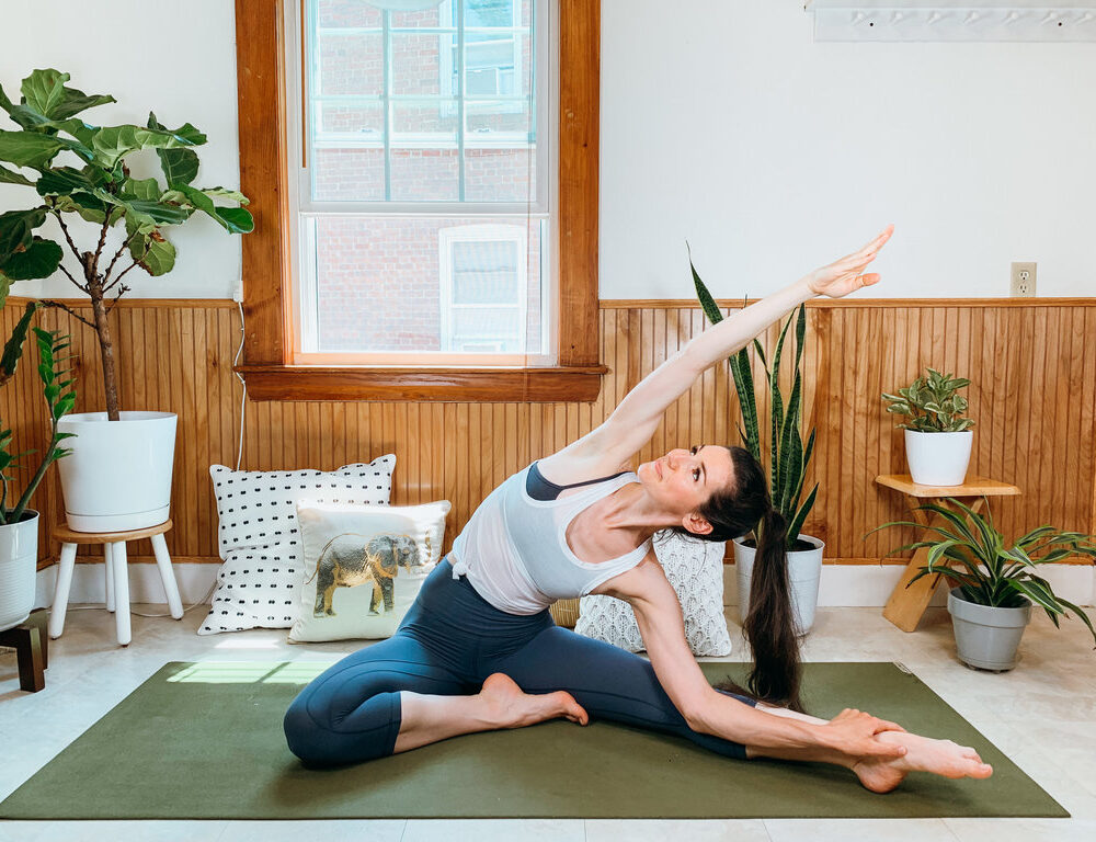 15 Min Morning Yoga to Awaken Your Spine