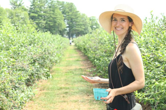 What I Eat in a Day – Vegan Summer | VegNews + Berry Picking